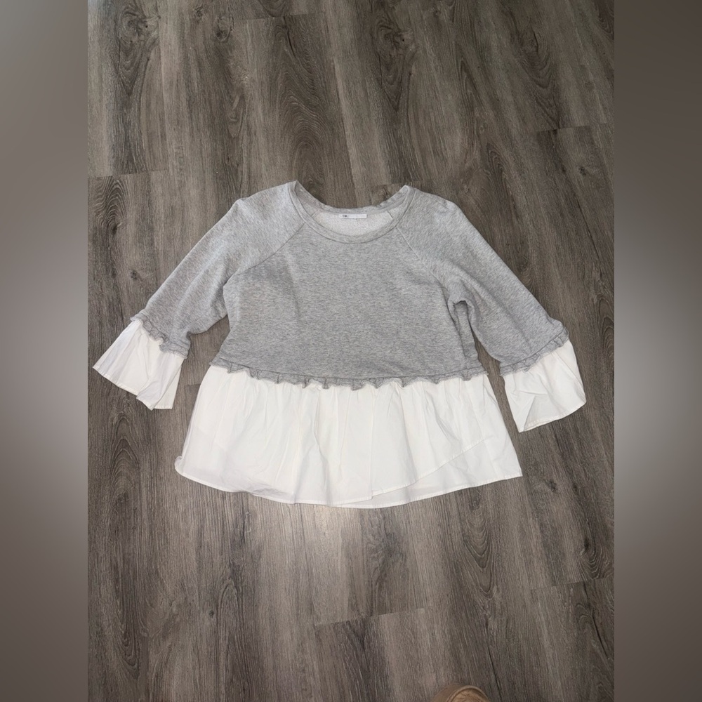 DR2 - Grey Sweater Blouse
